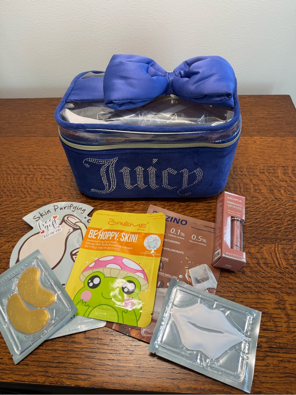 NWT Juicy Couture Royal Blue Velvet Bow Cosmetic Case with Beauty Items